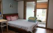 Bedroom 3 Samcheok Come to Play Guest House