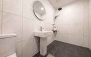 Toilet Kamar 7 Jecheon Cats Hotel