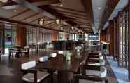 Restoran 2 Howard Johnson by Wyndham LakeView Hotel Kunming