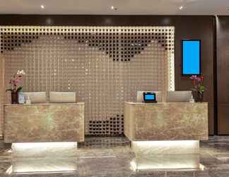 Lobby 2 Microtel by Wyndham Sanya Dadonghai