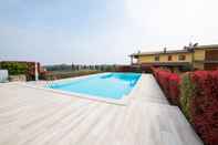 Swimming Pool Appartamento le Mimose