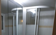 In-room Bathroom 3 Pagkrati 2 bedroom apartment for 4 persons