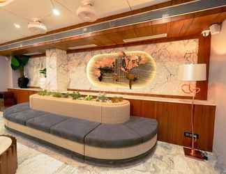 Sảnh chờ 2 RG Exclusive Hotel-Akola