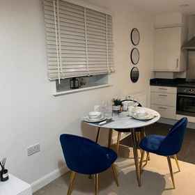 Stunning Modern Apartment in Rochester, England1 , 飯店梅德韦