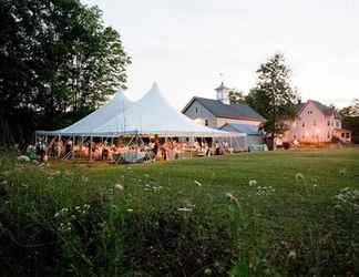 Exterior 2 Raritan Inn