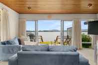 Common Space Stay Tauranga Beach House