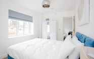 Bilik Tidur 4 Designer 2 Bedroom Apartment in West London