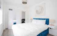 Bilik Tidur 6 Designer 2 Bedroom Apartment in West London