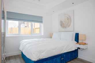 Kamar Tidur 4 Bright 1 Bedroom Apartment in West London