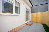 Exterior Bright 1 Bedroom Apartment in West London