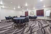 ห้องประชุม Cobblestone Inn & Suites-Fremont