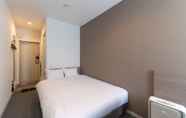 Kamar Tidur 3 HOTEL R9 The Yard Ena