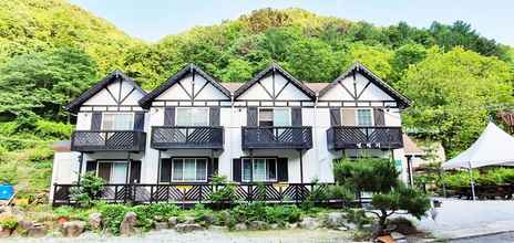 ภายนอกอาคาร 4 Jirisan Yeonriji Pension