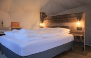 Bedroom 4 Enjoy Lofoten Glamping