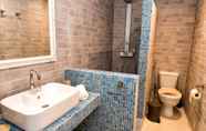 In-room Bathroom 7 Gavrion s Nest - Perfect for Families - Couples