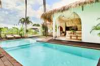 Kolam Renang Stunning 4BR Villa With Rice Field View in Umalas