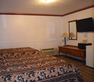 Bedroom 6 Western Motel