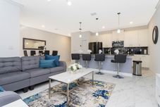 พื้นที่สาธารณะ Stunning 4 Bd w Pool Close to Disney Champions Gate 990