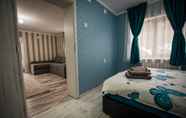 Bedroom 7 Stunning 5 Bed House in Campulung Moldovenesc