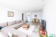 Ruang Umum Brand New 2 Bd apt Jardins de Carthage