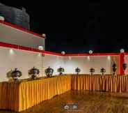 Restaurant 2 IKON Residency Near Fortis Escorts Hospital