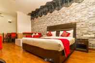 Bedroom IKON Residency Near Fortis Escorts Hospital