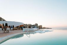 Swimming Pool Modern 1BR Apartment in Central St Julian s