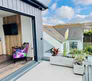 Common Space 5 Captivating 5-bed House in Porthleven