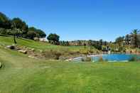 Kolam Renang Albufeira Beach Cliffs House