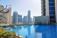 Swimming Pool HiGuests - EMAAR 52-42