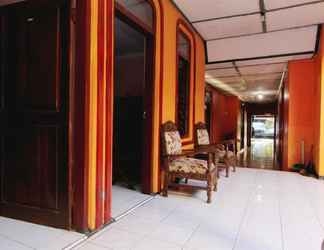 Lobby 2 HOTEL WIDODO 1 TUSTIYANI PARANGTRITIS