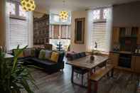 Lobby Inviting 2-bed Apartment in Matlock Sleeps 6