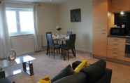 Common Space 2 Remarkable 2-bed Apartment in Reading