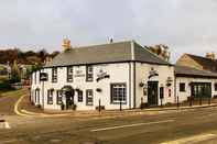 Exterior Scone Arms Hotel