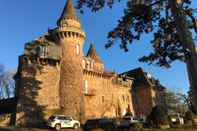 Bên ngoài Château de Castel Novel