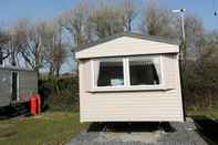 Exterior Sycamore Caravan