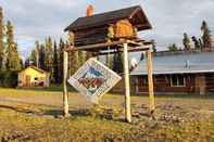 Exterior Wrangell Mountains Wilderness Lodge