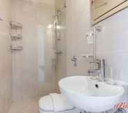 Phòng tắm bên trong 5 Gozo PH w Private Rooftop Jacuzzi Terrace Views