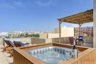 Entertainment Facility Gozo PH w Private Rooftop Jacuzzi Terrace Views