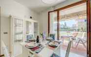 Kamar Tidur 7 Lella Apartment Front Beach Garda Lake