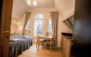 Bedroom 7 Luxury Suites Riverside Residence