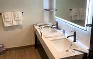 Toilet Kamar 2 424-Apt. 405