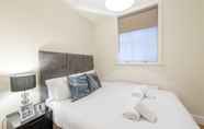 Bedroom 5 Modern Three Bedroom Apartment in Hammersmith