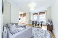 Khu vực công cộng Bright 3 Bedroom Apartment in Hammersmith