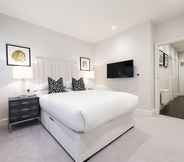 Bedroom 2 Luxury Three Bedroom - Flat 121 Lower Ground Floor