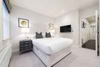 Bedroom Luxury Three Bedroom - Flat 121 Lower Ground Floor