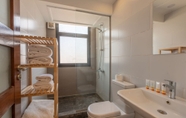 Toilet Kamar 7 Vesta - Superior Villa II - 2BR - Wadi Jebal