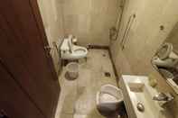 Toilet Kamar Nour Al Thuria Hotel