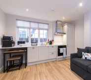 Common Space 4 The Hollows - Sleek and Stylish 1Bed