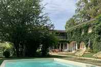 Swimming Pool Le Clos de la Court d Aron